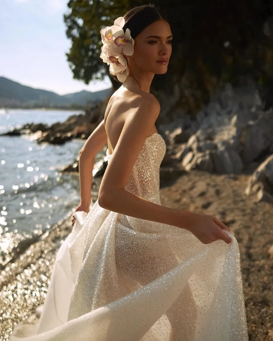 Glitter Strapless Wedding Dresses Glamorous Backless Sequined Lace Vestido De Noiva Custom Made High Side Split Bridal Dress
