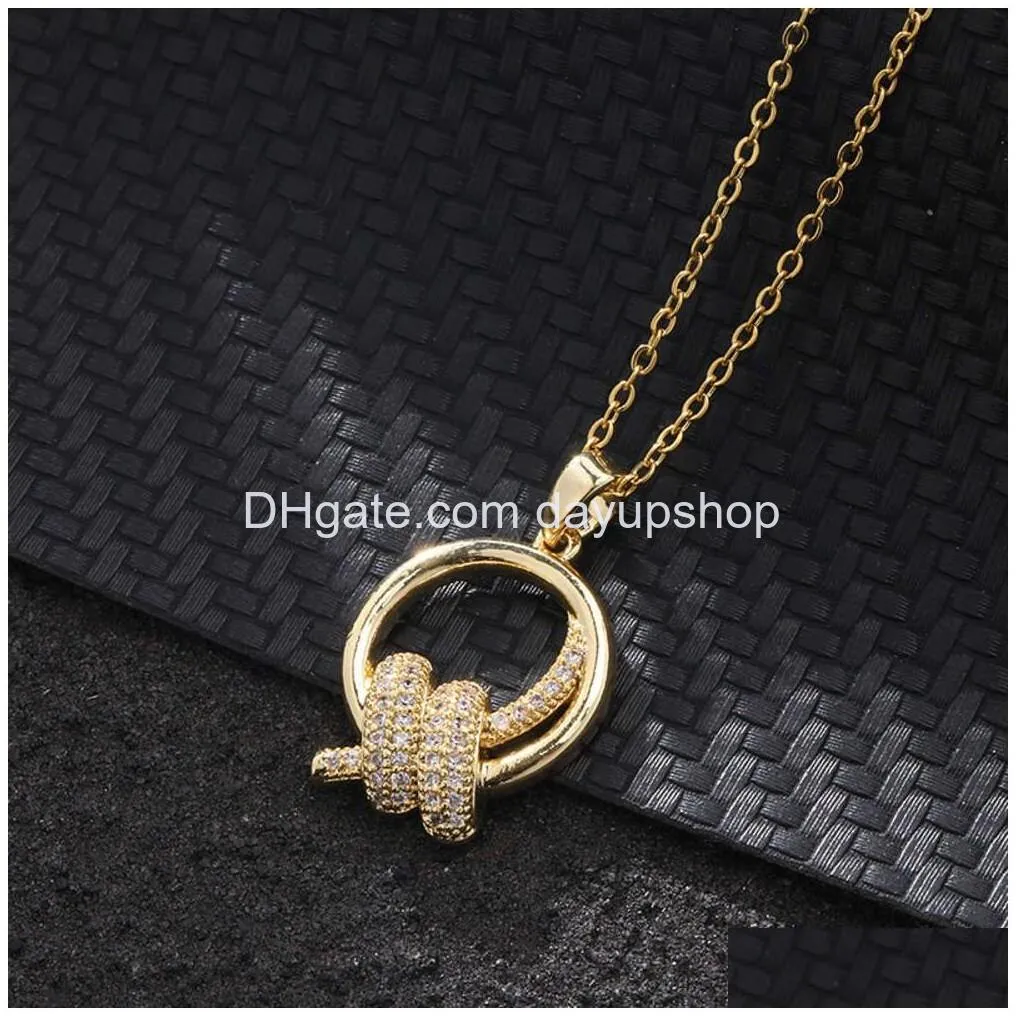 Pendant Necklaces Tlris Amily T Knot Valley Ailing Same Necklacetwisted Rope With Diamond Pendant Necklace For Womens Light Luxury Tit Dhzj9