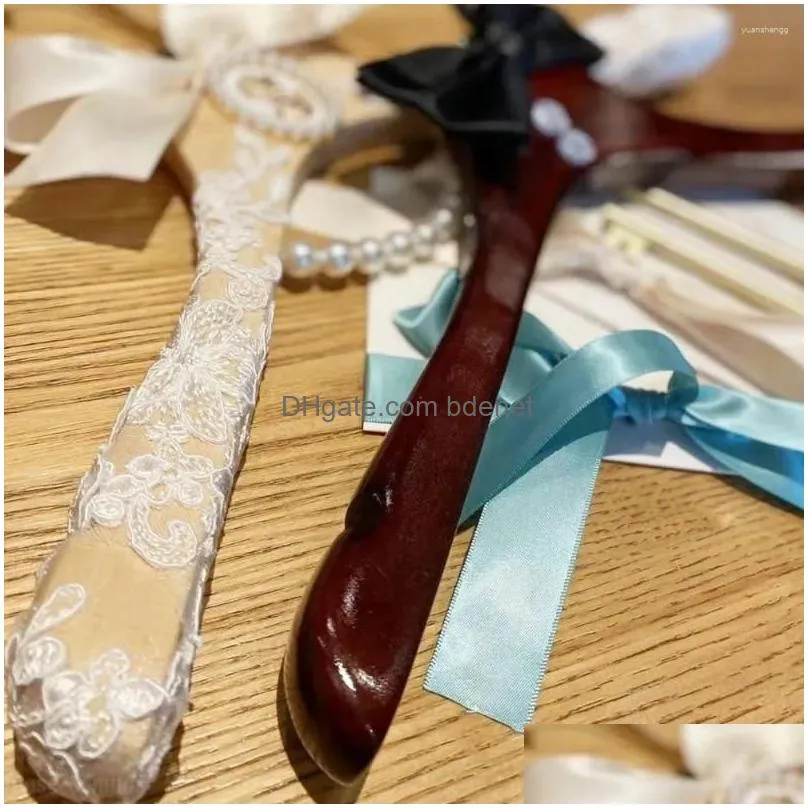 Hangers & Racks Hangers Bride And Grooms Wedding Dress Hanger Set Two Wooden High-Grade Solid Wood Lace Decorative Supplies Drop Deliv Dh5X0