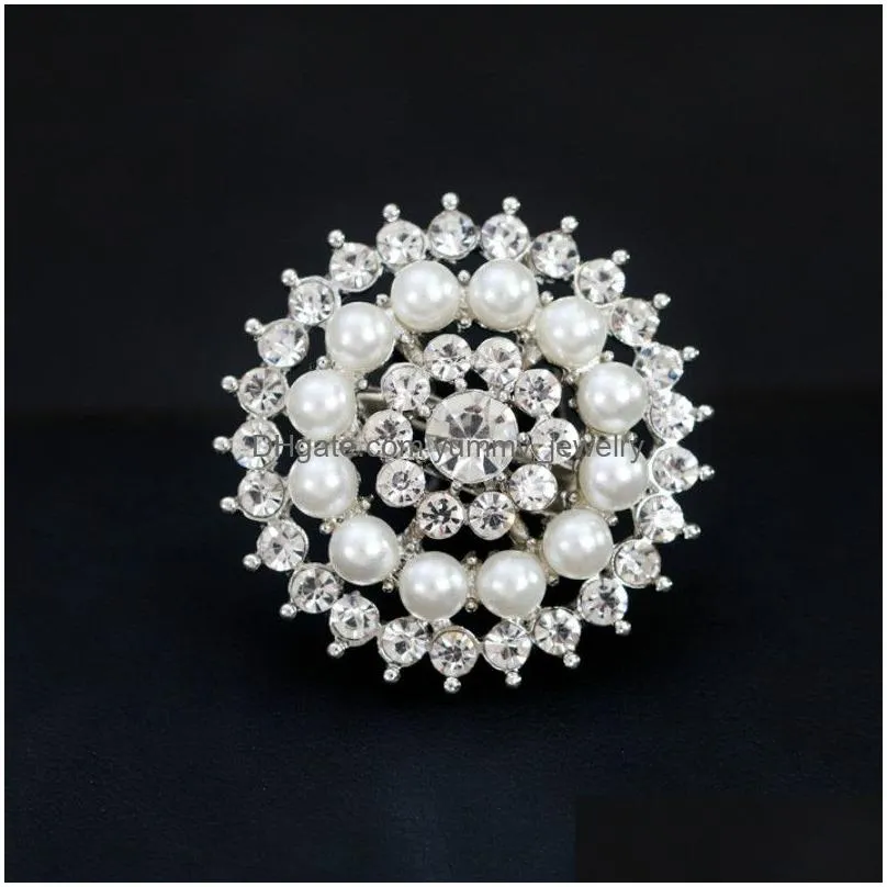 Pins, Brooches Fashion Crystal Diamond Brooch Pins Pearl Flower Bouquet For Women Jewelry Will And Sandy Gift Drop Delivery Jewelry Dhqta
