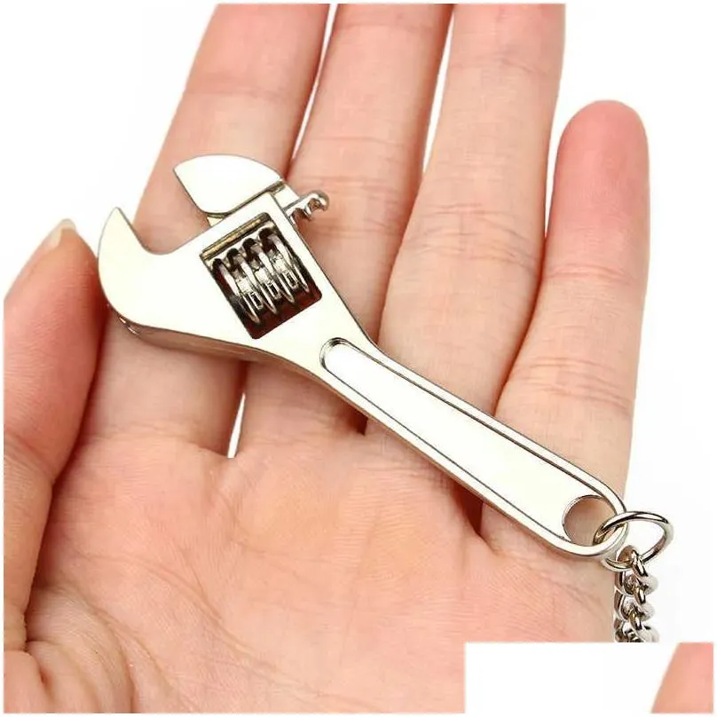 Car Key New Mini Wrench Keychain Portable Car Metal Adjustable Spanner For Bicycle Motorcycle Repairing Tools Men Special Gift Drop De Dh1Lc