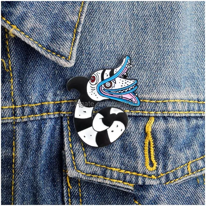 beetlejuice snake enamel pins animal badge brooch lapel pin for denim jeans shirt bag horror fun movie jewelry gift for friend9785770