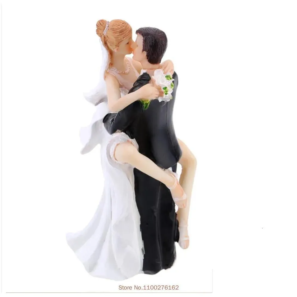 Other Event & Party Supplies Other Event Party Supplies Wedding Romantic Bride And Groom Toppers Couple Figurine Marriage Funny Cake D Dh4J7