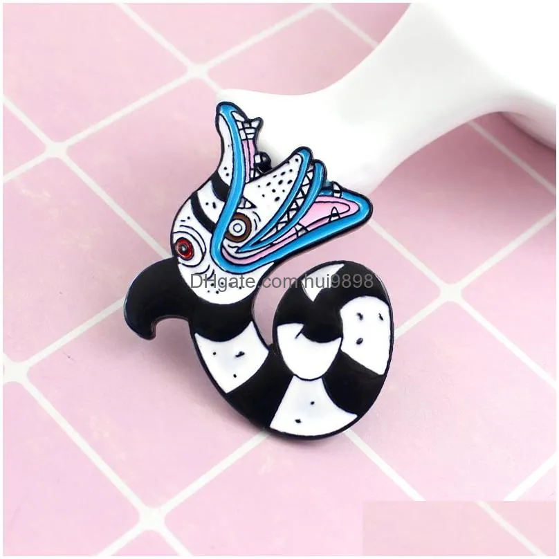 beetlejuice snake enamel pins animal badge brooch lapel pin for denim jeans shirt bag horror fun movie jewelry gift for friend9785770