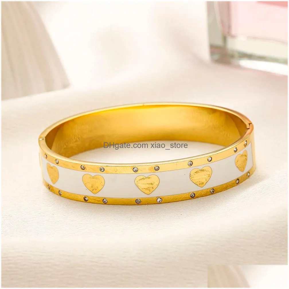 brand designer letters bracelets cute love heart gold plating staiess steel lucky cuff bangles women girls wedding party charm bangles jewelry