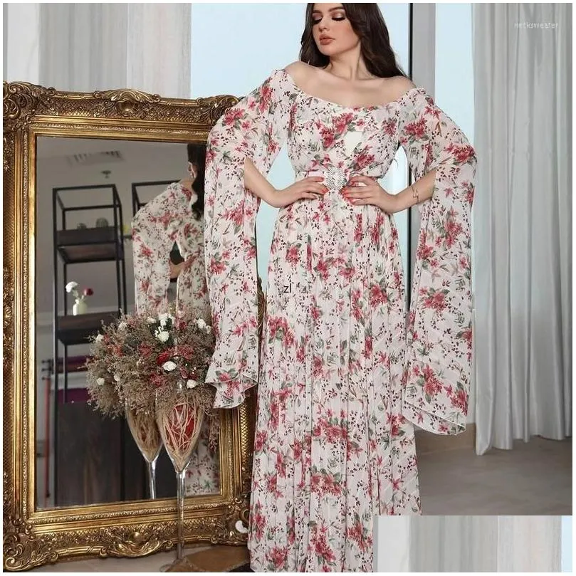 Ethnic Clothing Fashion Off Shoder Pink Floral Long Dress For Women Summer 2023 Chiffon Print Belted Pleated Dresses White 2Xl Drop D Dhds1