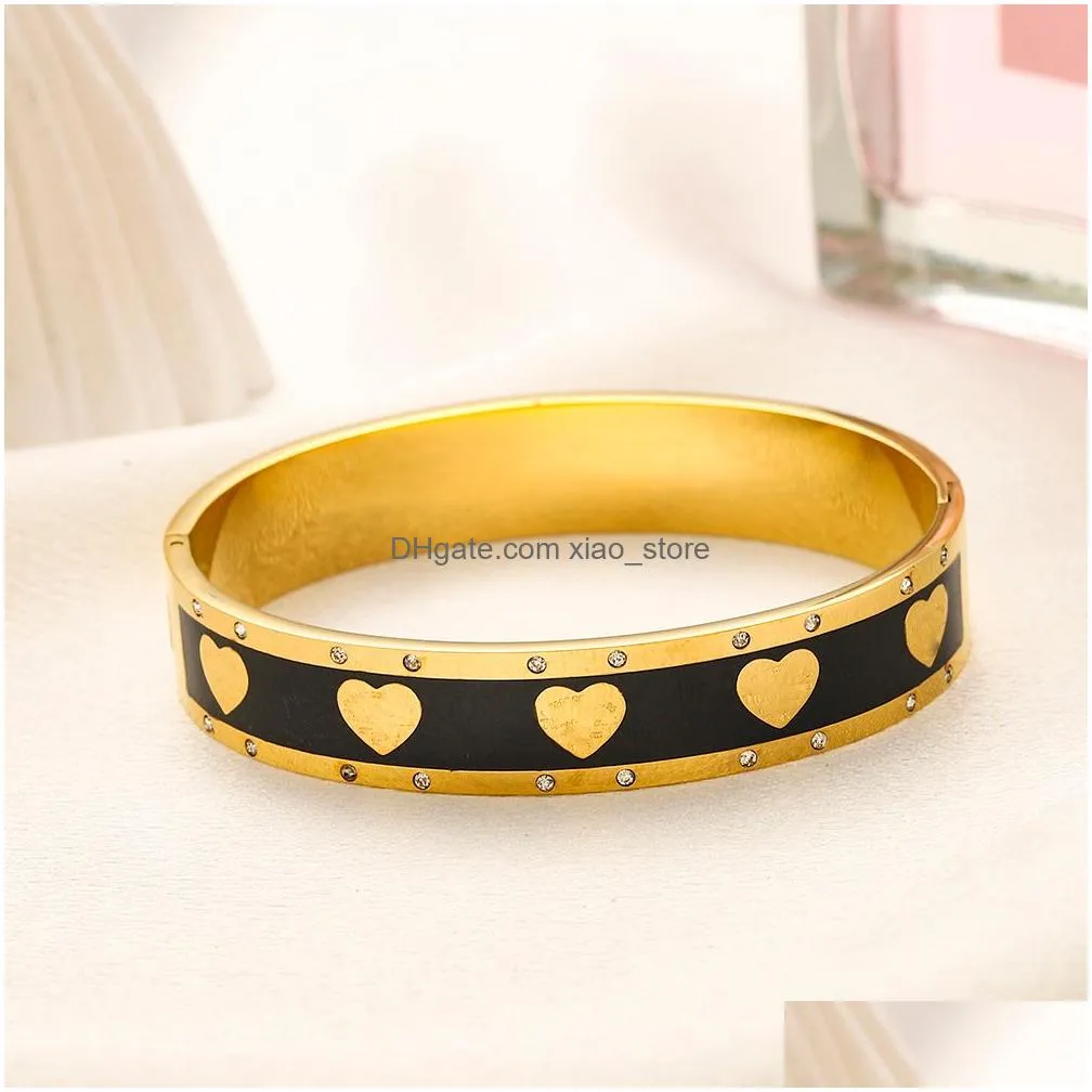 brand designer letters bracelets cute love heart gold plating staiess steel lucky cuff bangles women girls wedding party charm bangles jewelry