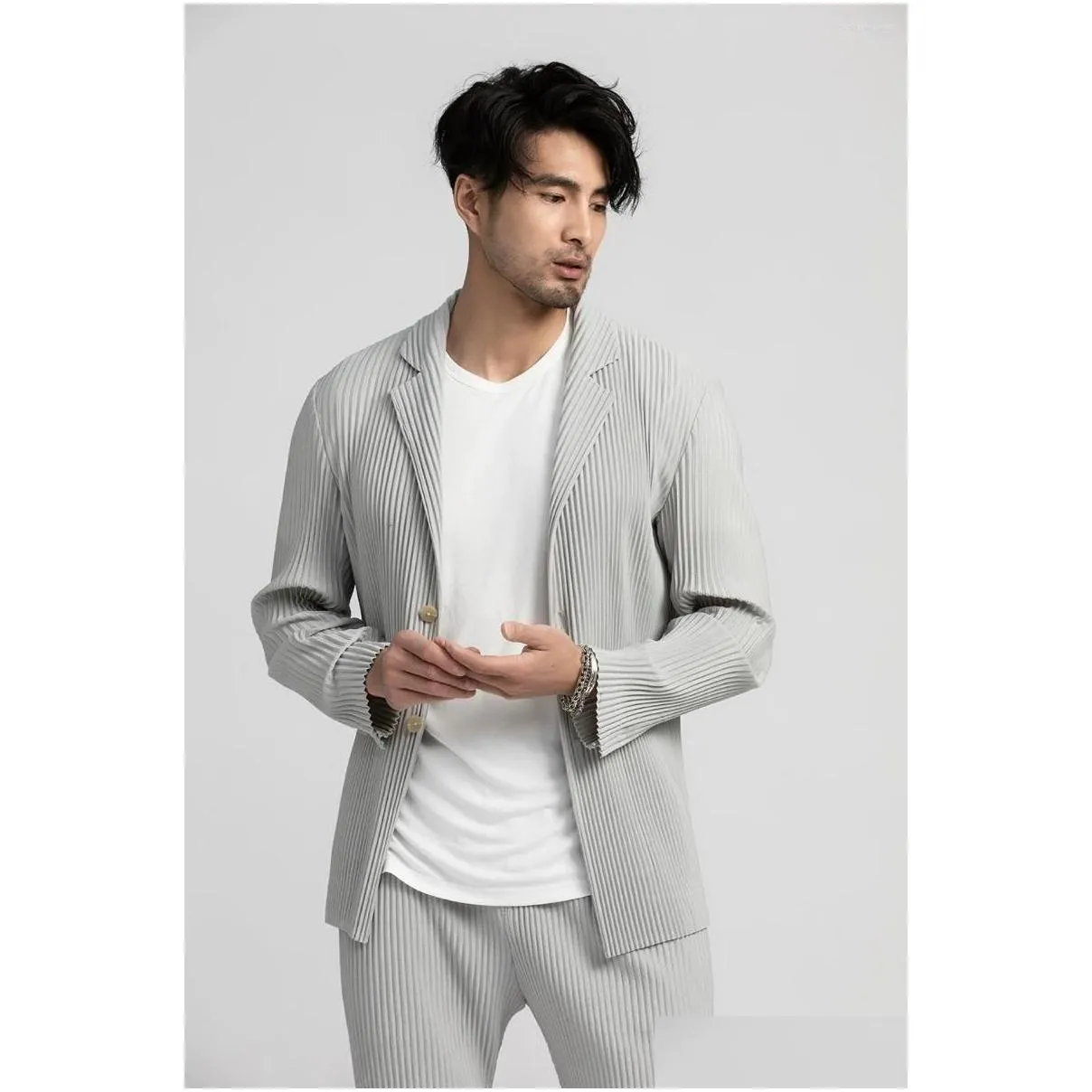 Men`S Suits & Blazers Mens Suits Miyake Men Blazer Pleated Clothing Stretch Fabric Slim Fit Coat Casual Blazers Jacket Drop Delivery Dhhsj