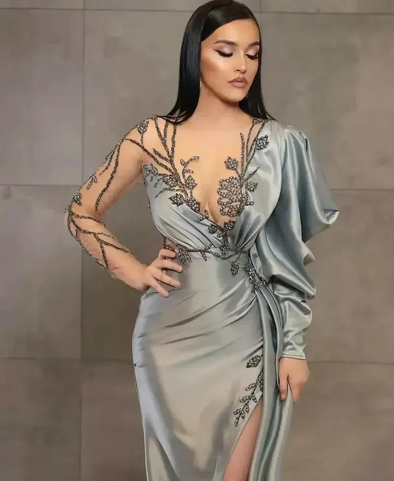Silver Sheath Long Sleeves Evening Dresses Wear Illusion Crystal Beading High Side Split Floor Length Party Dress Prom Gowns Open Back Robes De YD