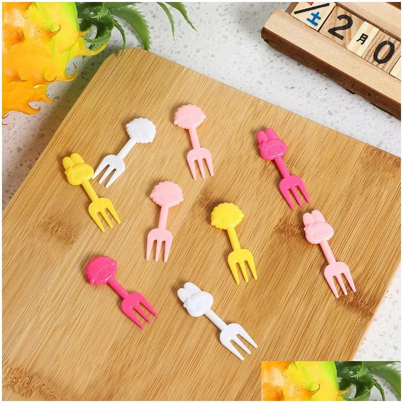 Forks Animal Fruit Fork Food Grade Plastic Mini Cartoon Kids Cake Tootick Bento Lunch Accessories Party Decoration Drop Delivery Home Dhsvw