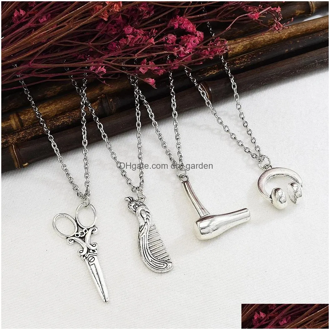 Vintage Silver Jewelry Necklace for Men with Hair Dryer Scissor Comb Pendants Shape Fashion Necklace Women and Men GIfts