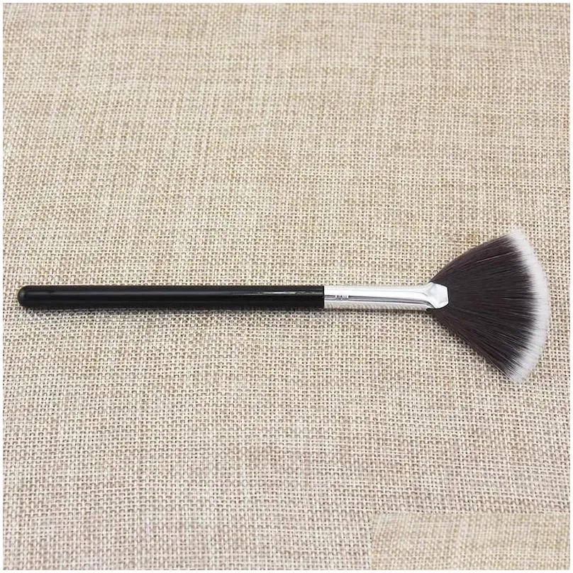 makeup brushes 1 pcs professional fan brush blending highlighter contour face loose powder rose gold cosmetic beauty tools