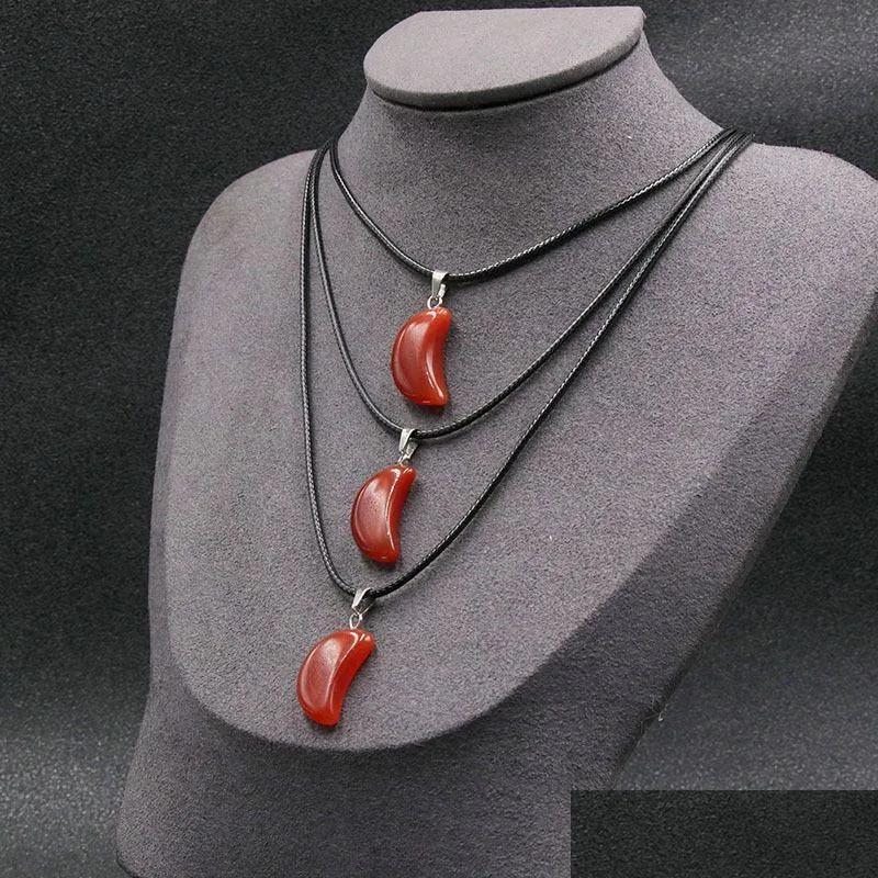 Natural Red Agate Moon Shape Pendant Necklaces Jewelry With Silver Plated Rope Chain For Women Girl Lover Fashion Accessories