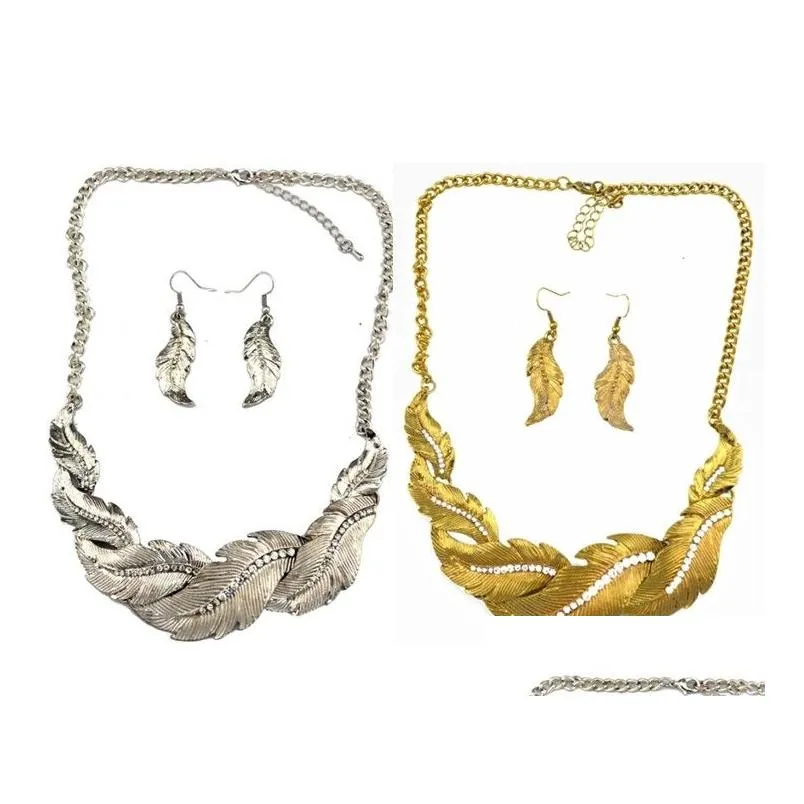 New Vintage Style Feather Shape Rhinestone Pendant Necklace Earring Set