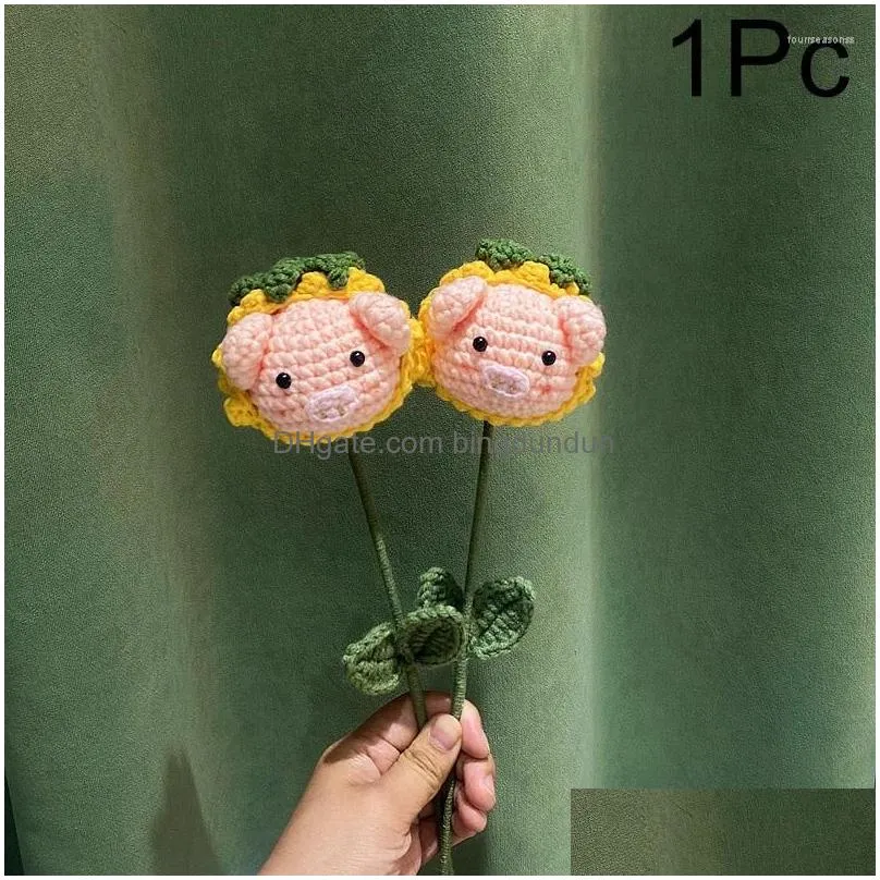 Decorative Flowers Cute Crochet Pig Flower Artificial Hand-knitted Bouquet Kawaii Valentine`s Day Wedding Year Gifts Home Decor
