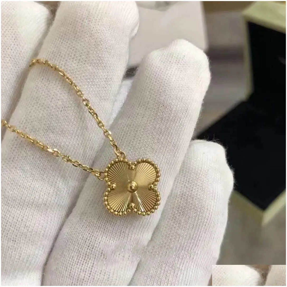 womens love clover designer brand luxury pendant necklaces with shining crystal diamond 4 leaf gold laser silver choker necklace party