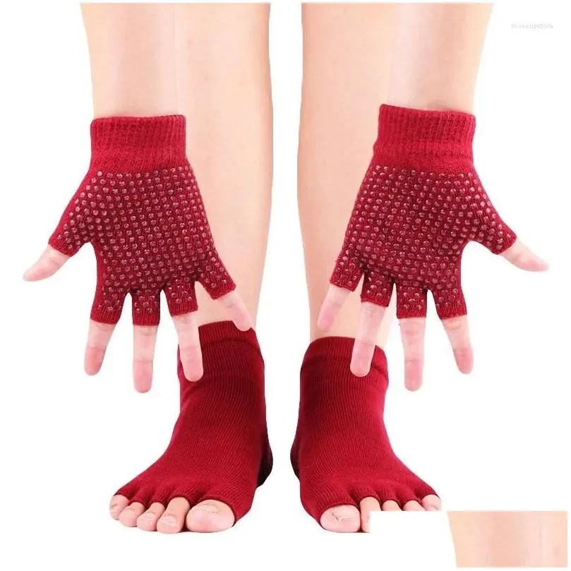 yoga outfits set gloves ladies sport pilates socks ballet dance five half fingers silicone dots non-slip