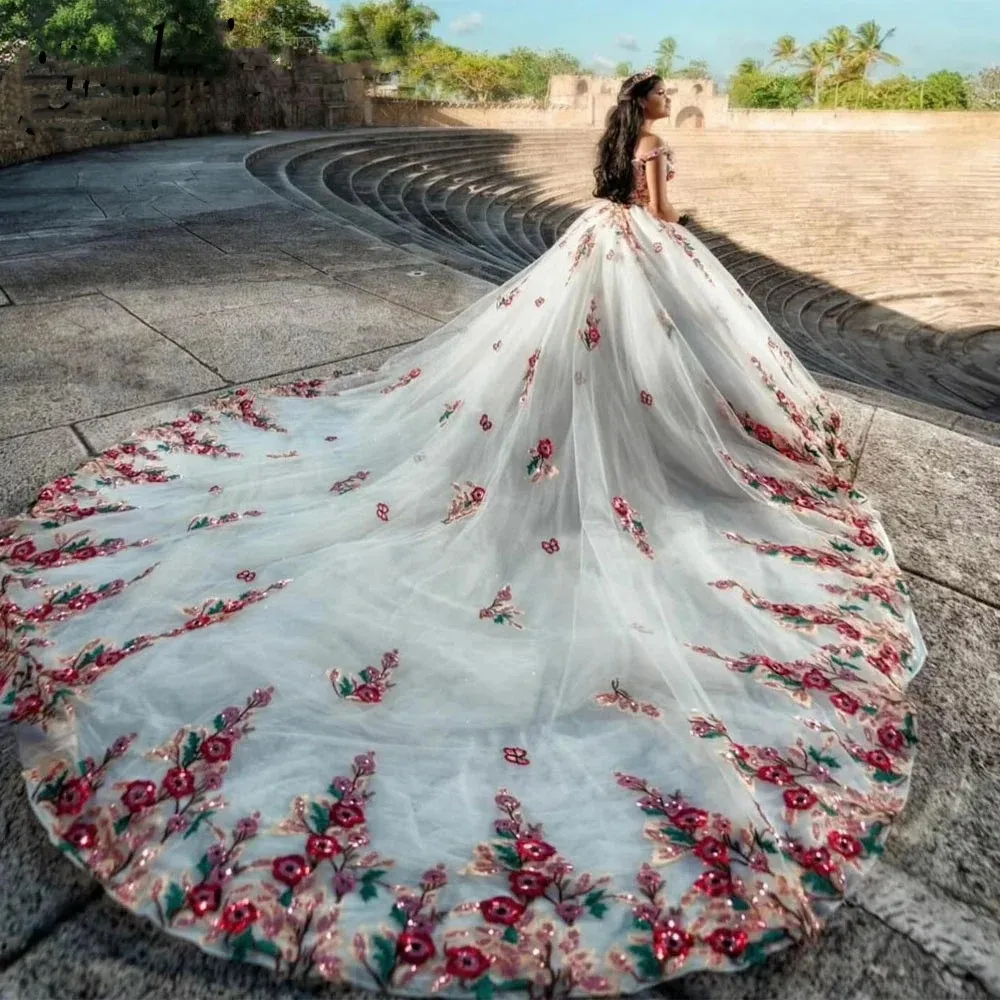 White Ball Gown Quinceanera Dresses Gold Lace Appliques 3D Flowers Corset Back Vestidos De 15 Anos Formal Birthday