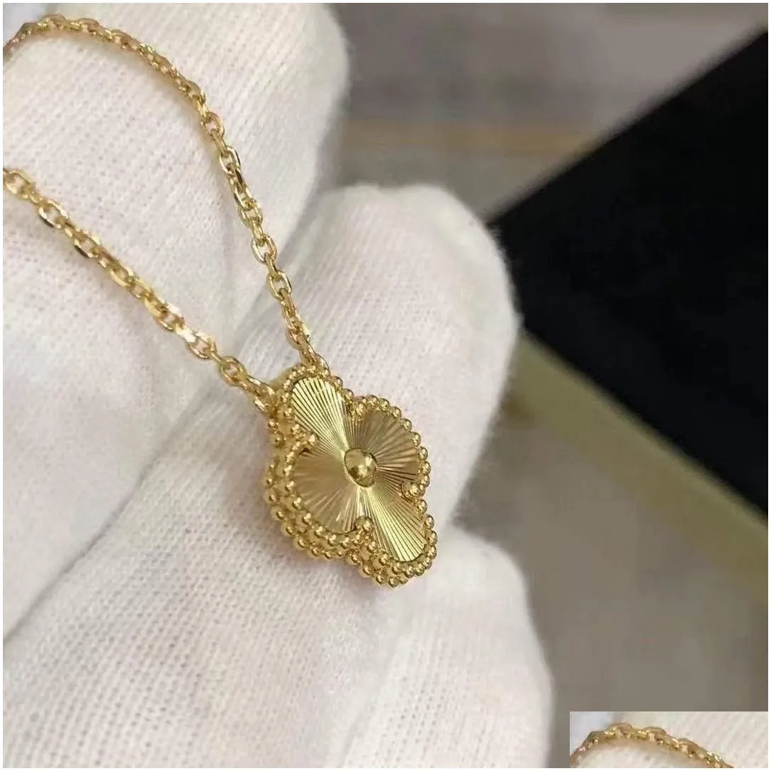 womens love clover designer brand luxury pendant necklaces with shining crystal diamond 4 leaf gold laser silver choker necklace party