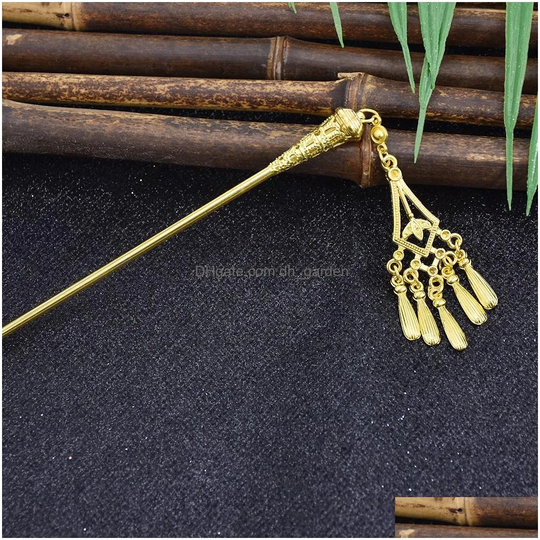 Antique Vintage China Ethnic Hair Sticks Carved Flower Pendant Tassel For Women Unique Jewelry Hair Accessories