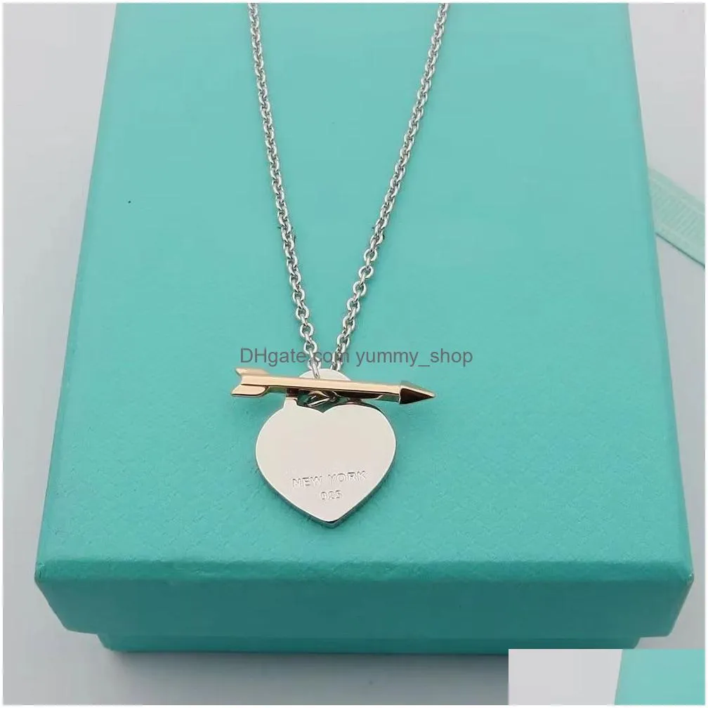 designer heart necklace luxury necklaces stainless steel jewelry rose gold silver arrowhead through womens jewelrys birthday wedding party gift with