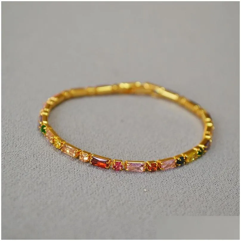 korean version of niche design sweet  brass gold plating color vermiculite daily simple temperament buckle fine bracelet female