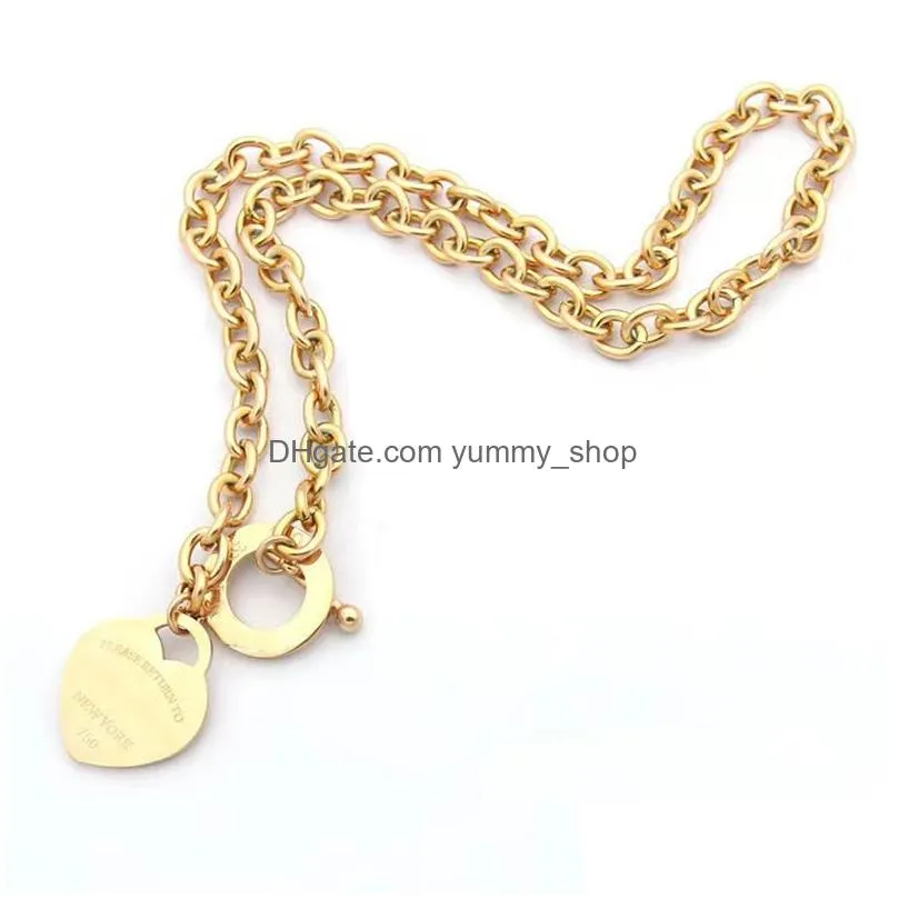 2024 ot buckle thick chain love pendant necklace brand classic t letter designer necklace for men women european fashion couple