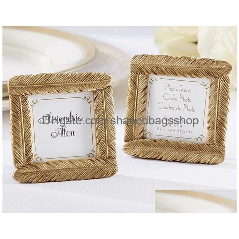 wedding favor and wedding gift--newest style resin gold feather frame baby shower favors photo frame w7367