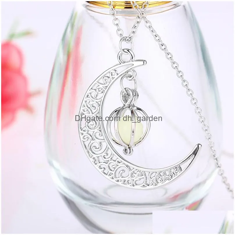 New Arrival Halloween Pearl Hollow Moon Glowing Necklace For Women Meteorite Alloy Charm Fashion Necklace Elegant Jewelry Ladies Gift