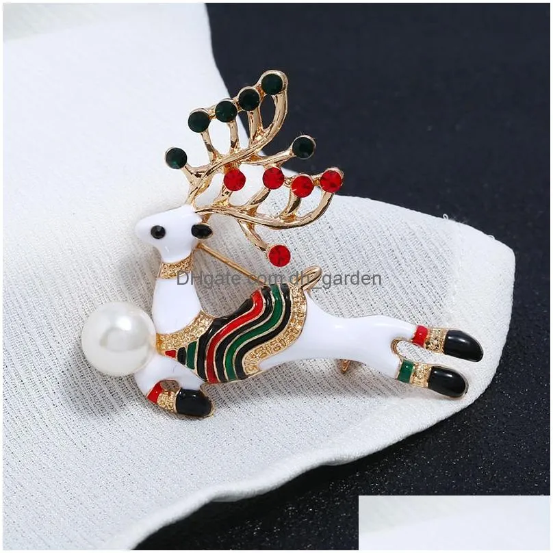 High Quality Enamel Christmas Deer Pearl Brooches for Women Kids Rhinestone Lucky Animal Sweater Coat Collar Brooch Christmas Gift