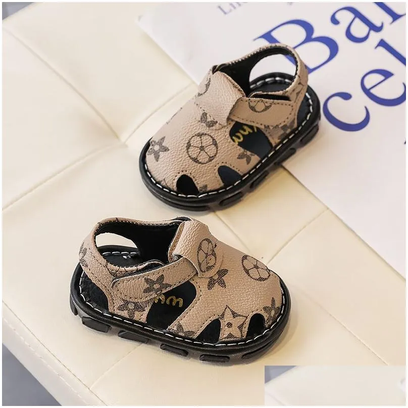 2024 designer sandals born baby boys fashion summer infant kids soft crib shoes toddler girls anti slip