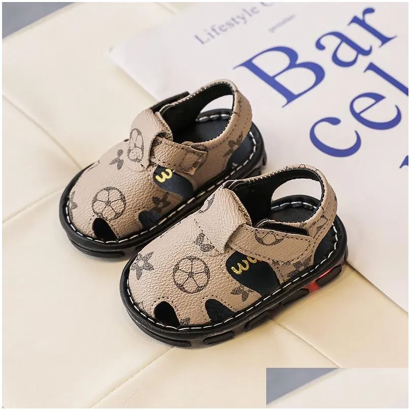 2024 designer sandals born baby boys fashion summer infant kids soft crib shoes toddler girls anti slip