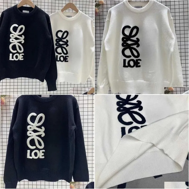 the original factory sells long sleeved pullovers with autumn and winter knitted sweaters at the bottom. warm sweater