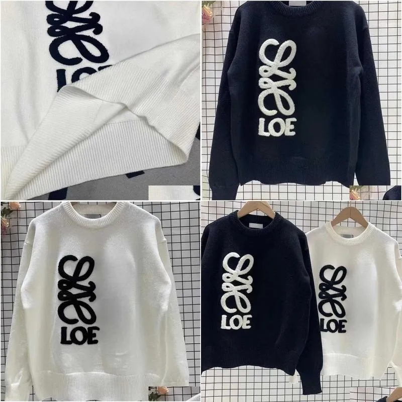 the original factory sells long sleeved pullovers with autumn and winter knitted sweaters at the bottom. warm sweater