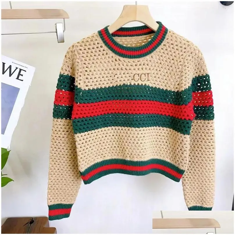 designer embroidered letter pattern color blocking cut out knit sweater with a slim fit and slim fit, new top for autumn and winter