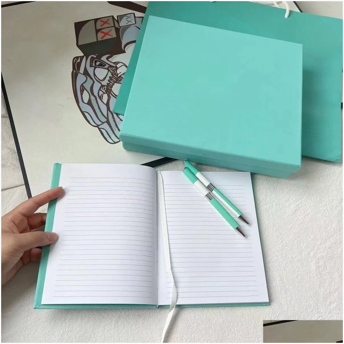 wholesale designer blue notebook signature pen set student notebook business notebook set teacher`s day gift box