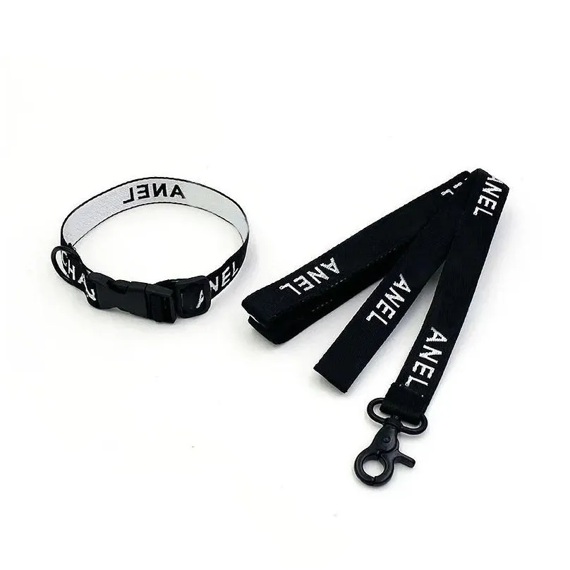 black and white pet collar designer classic letter logo dog collar traction rope set dog walking supplies 2pc set