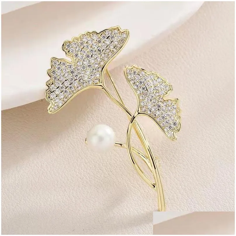 Pins, Brooches Delicate Tree Leaf Feather Shape Brooch Rhinestone Hollow Plant Brooches Temperament Female Scarf Collar Lapel Buckle Otksn