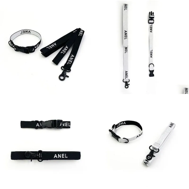 black and white pet collar designer classic letter logo dog collar traction rope set dog walking supplies 2pc set