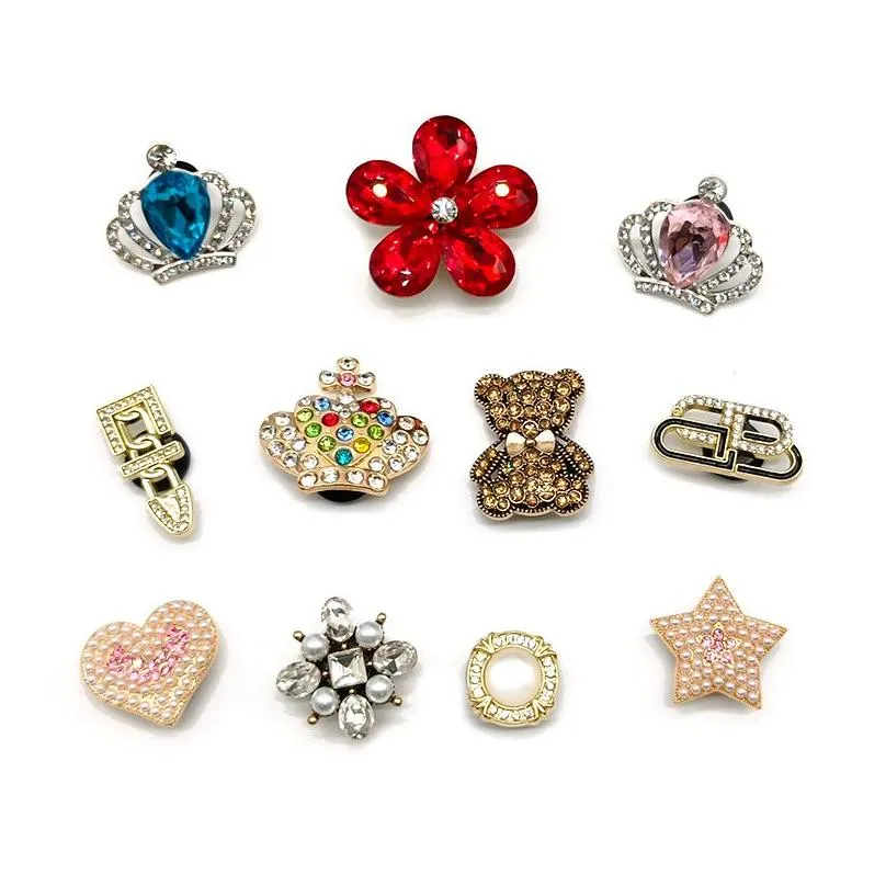 Charms 2022 New Designer Bling Clog Charms For Decorations Golden Luxury Metal Shoe Accessories Buckles Drop Delivery Jewelry Jewelry Dhlzb