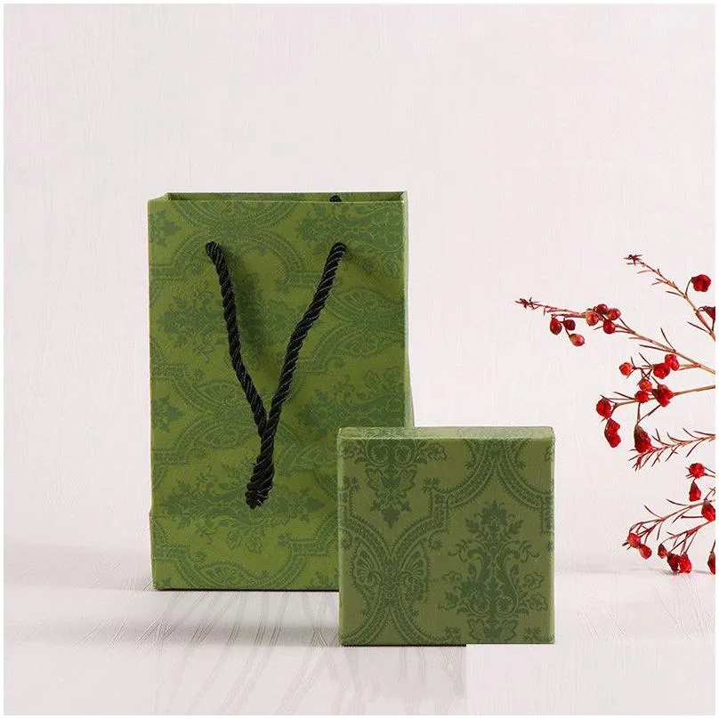 textured green jewelry gift packaging box necklace bracelet ring luxury designer jewelry storage box birthday gift bag