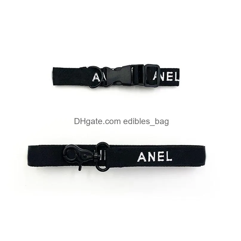 black and white pet collar designer classic letter logo dog collar traction rope set dog walking supplies 2pc set