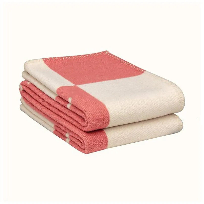 2021 letter cashmere designer blanket soft woolen scarf shawl portable warmth thickening plaid sofa bed fleece knitted blanket