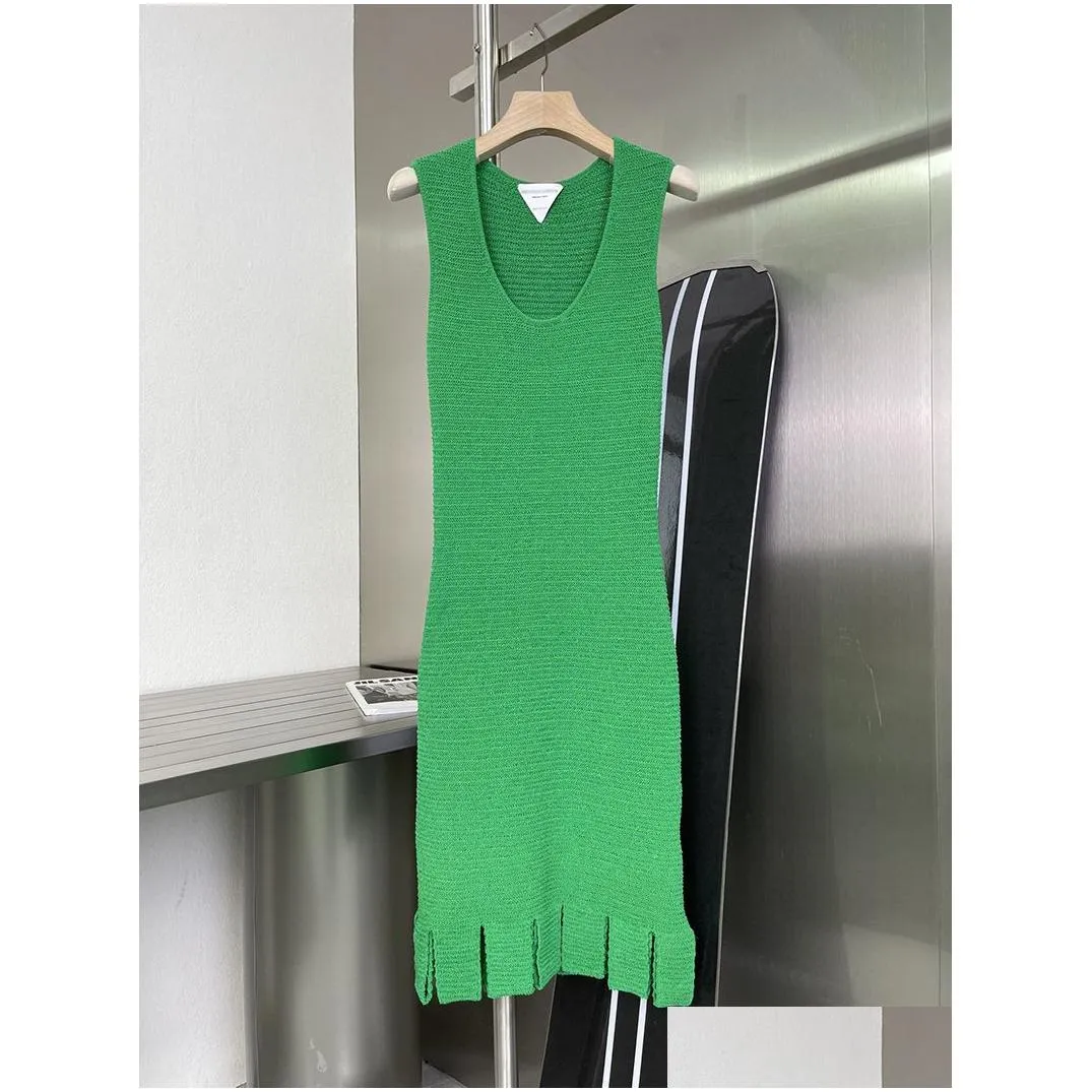 525 2021 runway dress spring summer dress green crew new brand same style empire sleeveless womens dress kint fashion high quality i