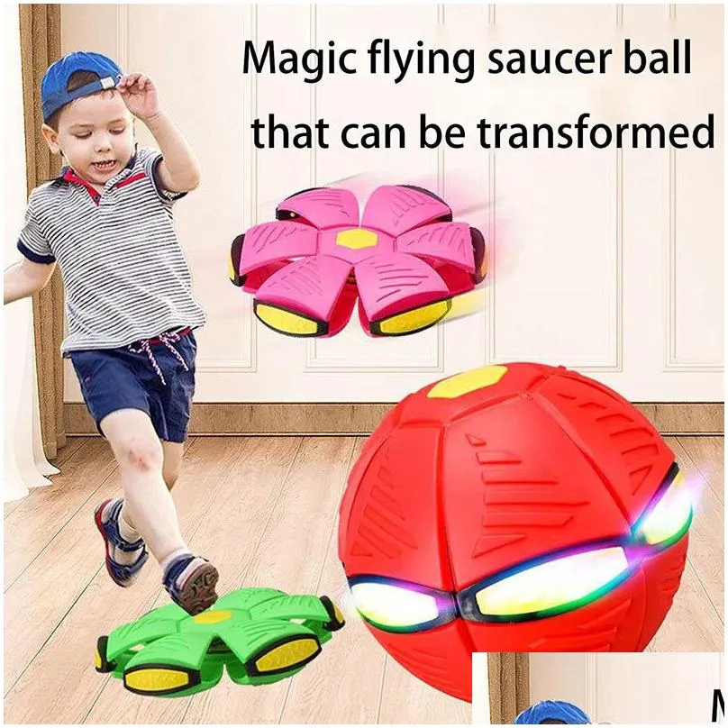 Pet Toy Flying Saucer Ball Magic UFO Sphere Dog Stepping on The Sphere Glowing Transforming Decompression Parent-child Interaction Flying Ball for