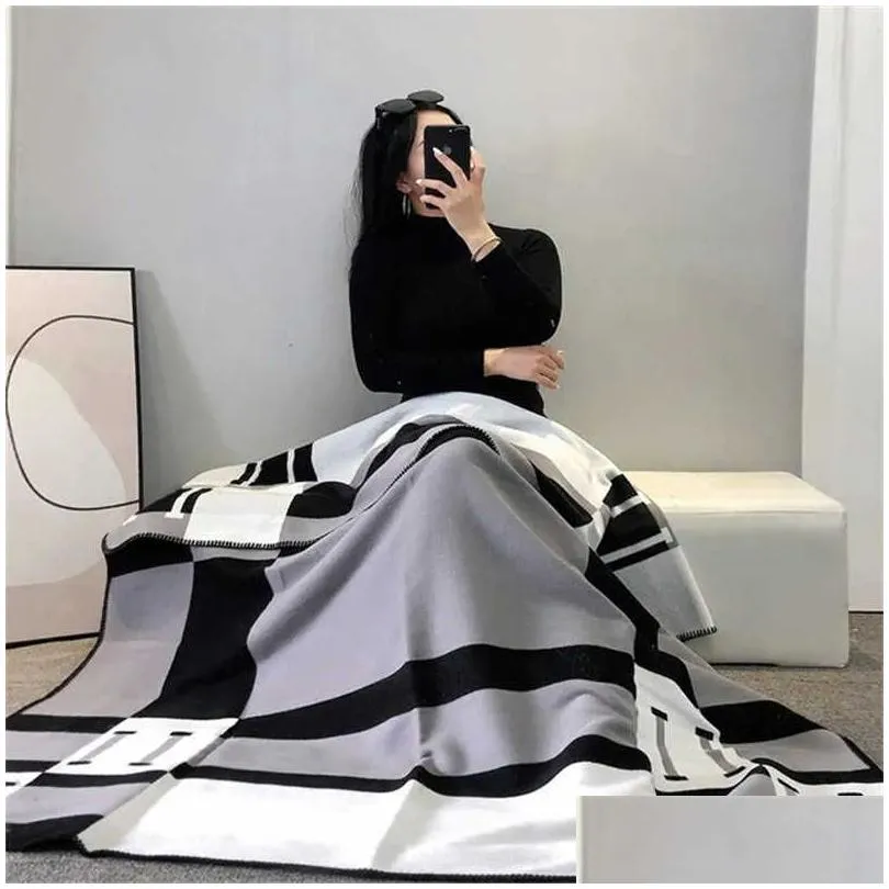 designer cashmere blankets luxury letter home travel throw summer air conditioner blanket beach blanket towel womens soft shawl