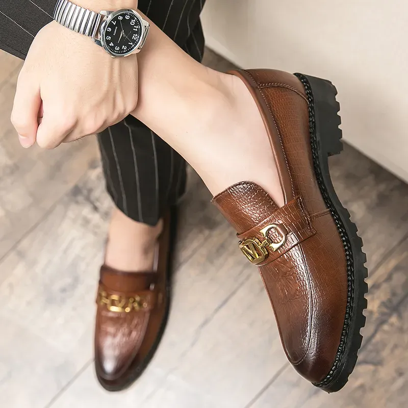 Wedding Shoes for Men Loafers Black brown Slip-On Round Toe Men Dress Shoes Metal buckle Business Size 38-45