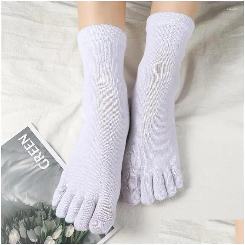 Men`s Socks Soft Casual Five Toe Running Solid Color Sports Middle Tube Five-Finger