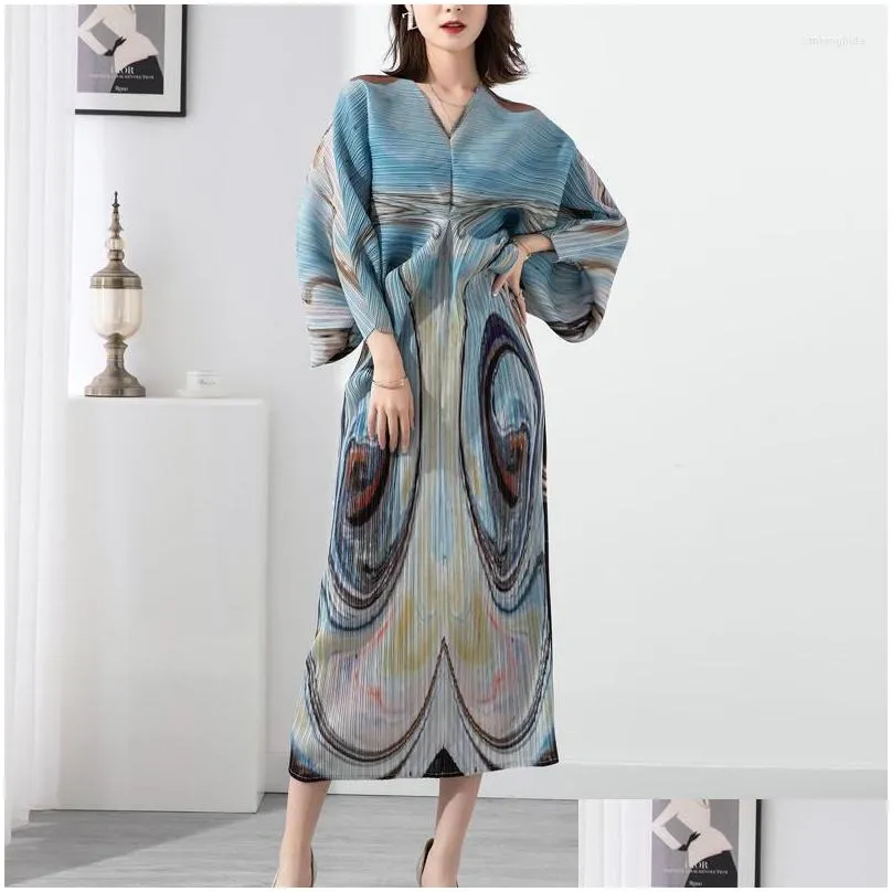 casual dresses miyake pleated large size dress women spring and summer printing meat-covering bat sleeve long womens