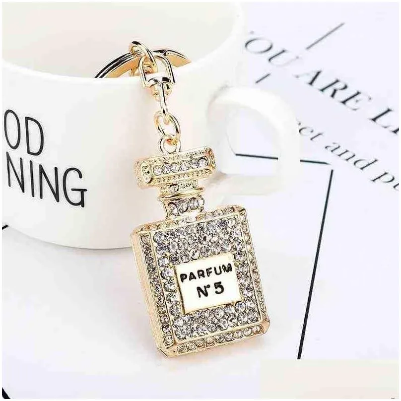 Keychains Creative Fashion Rhinestone Keychain Perfume Bottle Key Chains Female Bag Car Key Pendant Line Up Birthday Gift T220909